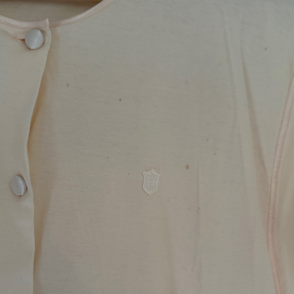 Hanro of Switzerland Cream nightgown with silk Button-Front details size Small - Picture 3 of 9